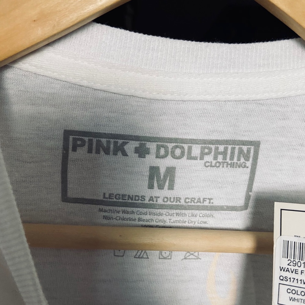 Pink dolphin tee - Picture 3 of 6
